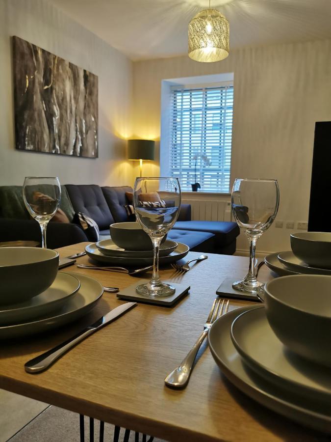 Axiom Apartment - Beautiful Stylish 2 Bed. Cheltenham Eksteriør billede